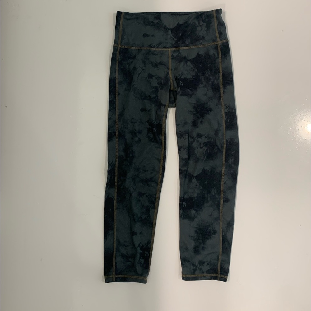 Dark Green tie-dye Athleta leggings
